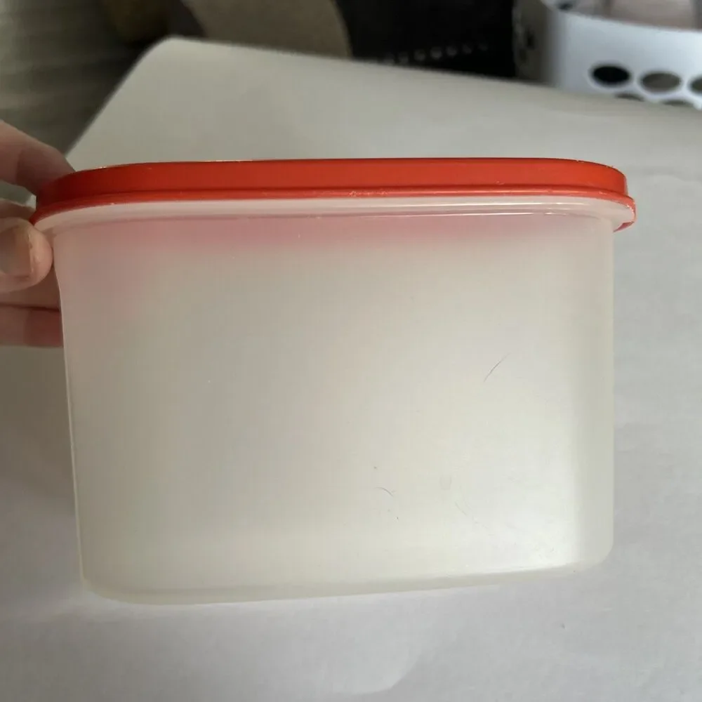 TUPPERWARE MODULAR MATE Canister  RED #1612 #1616 Lid  4 3/4 CUPS